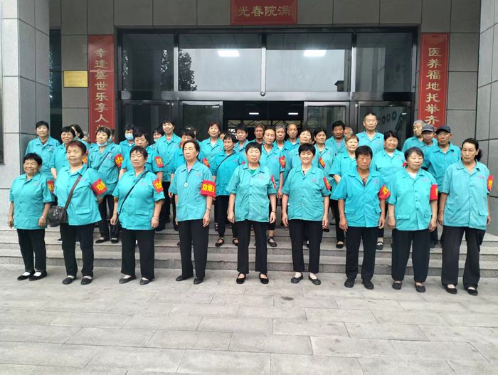 員工在學(xué)習(xí)“文化自信，民族復(fù)興”